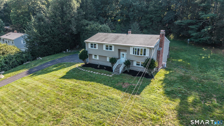 Property Photo:  121 Longfellow Road  CT 06484 