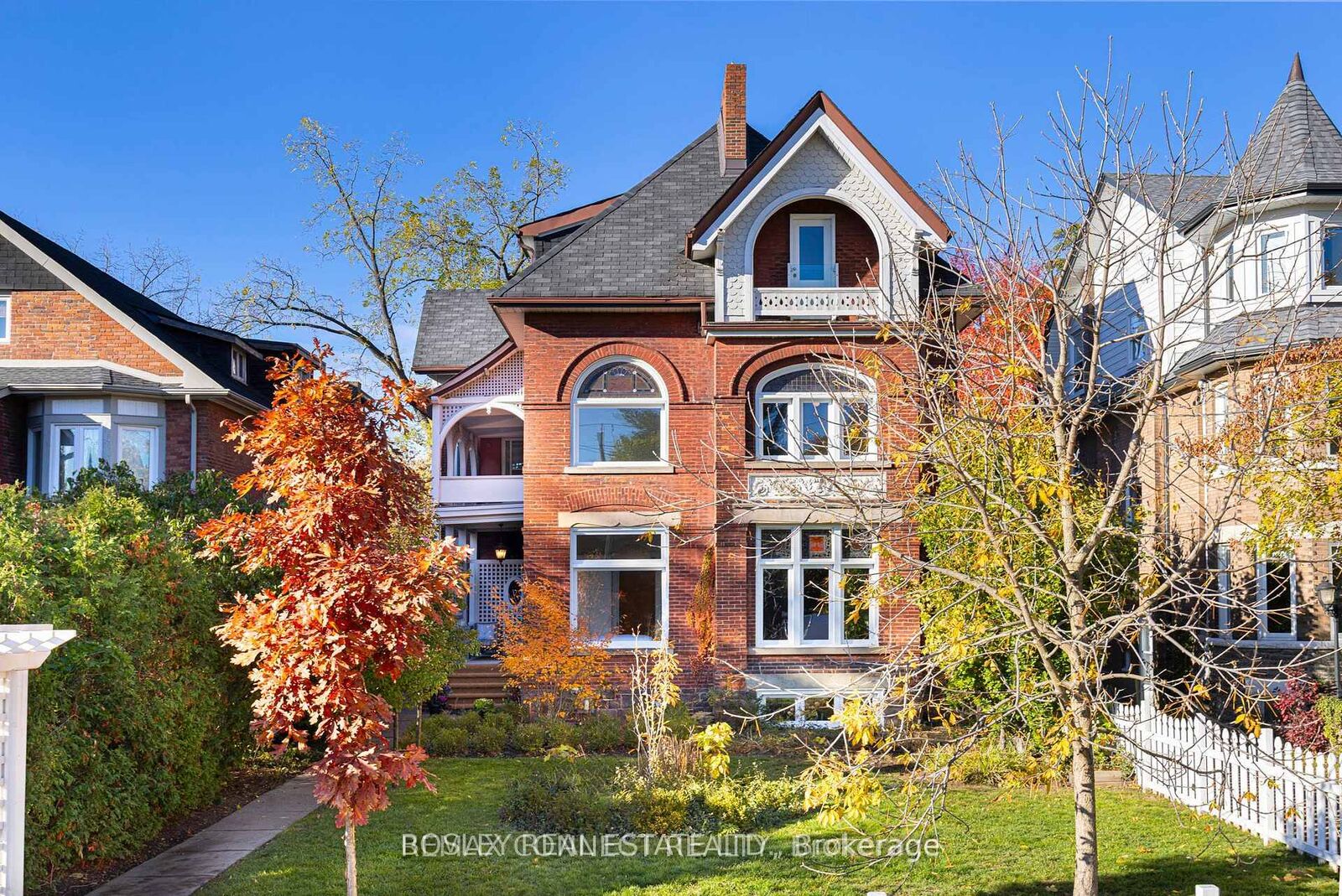 Property Photo:  178 High Park Avenue Main  ON M6P 2S4 