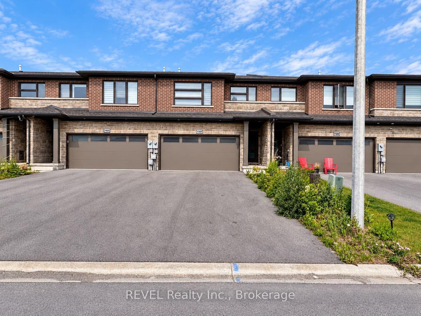 Property Photo: 7397 Matteo Drive ON L2H 3T3