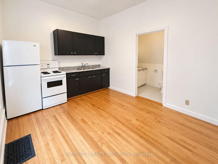 Property Photo:  389 Daly Avenue 1  ON K1N 6H1 