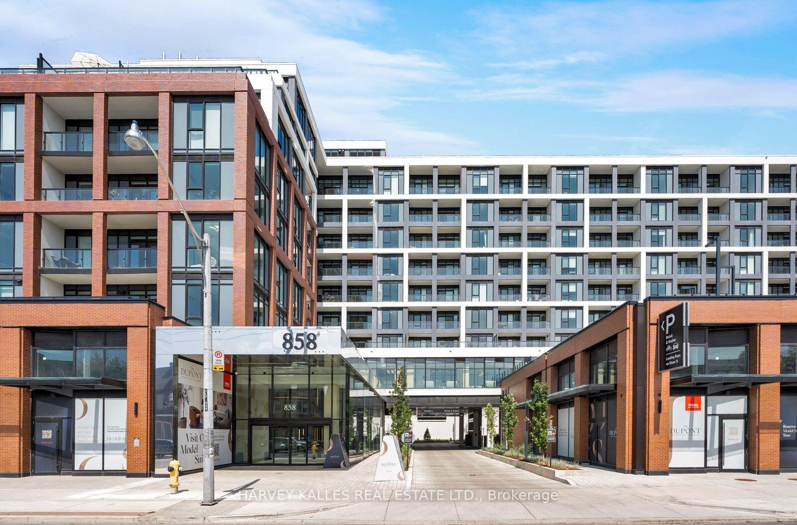 Property Photo:  858 Dupont Street Ph37  ON M6G 0C1 