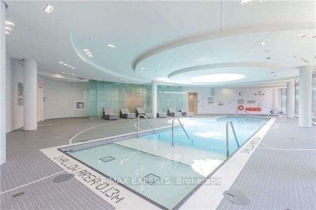 Property Photo:  14 York Street 1602  ON M5J 0B1 