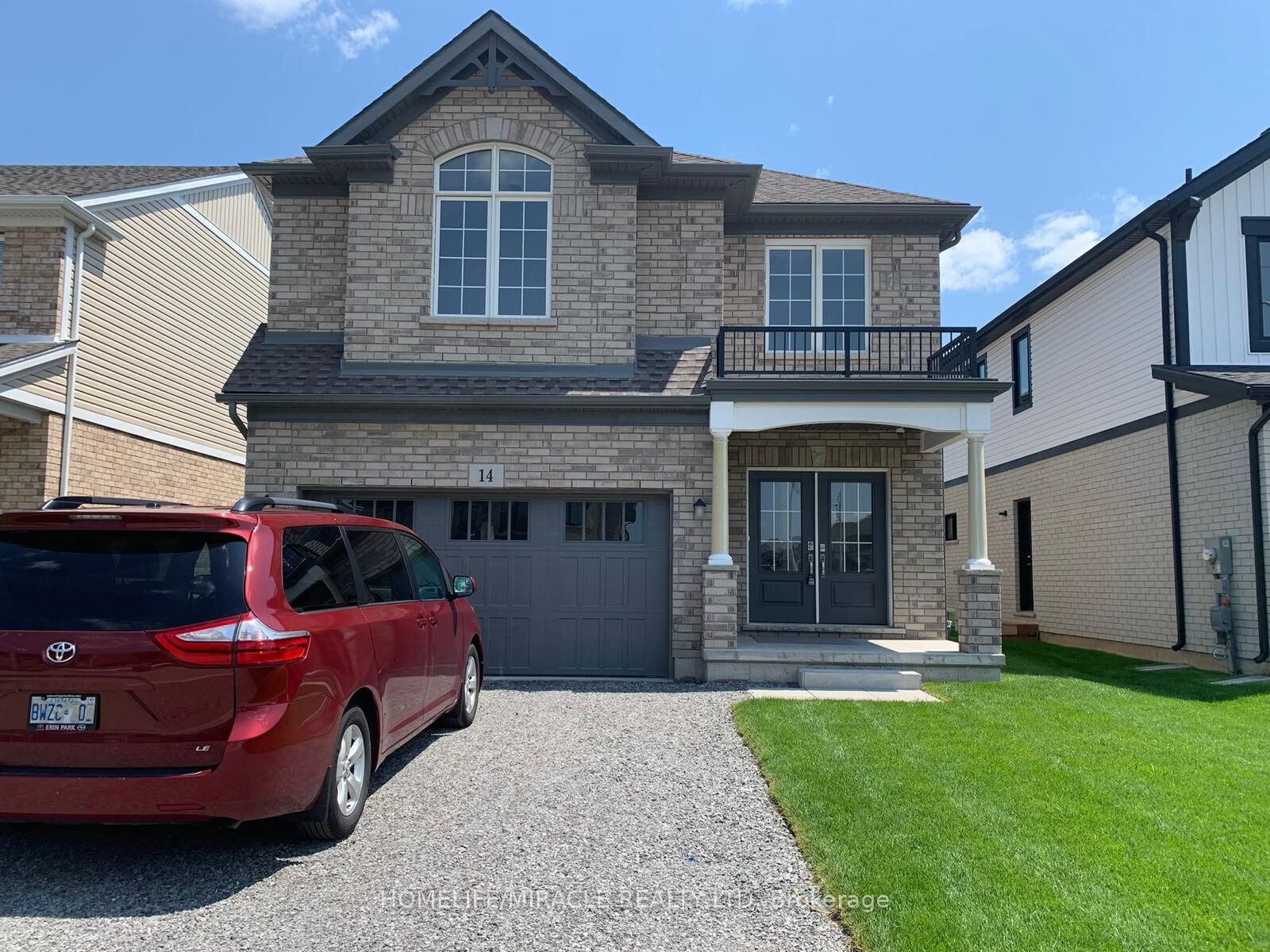 Property Photo:  14 Darling Avenue  ON L2V 0G6 