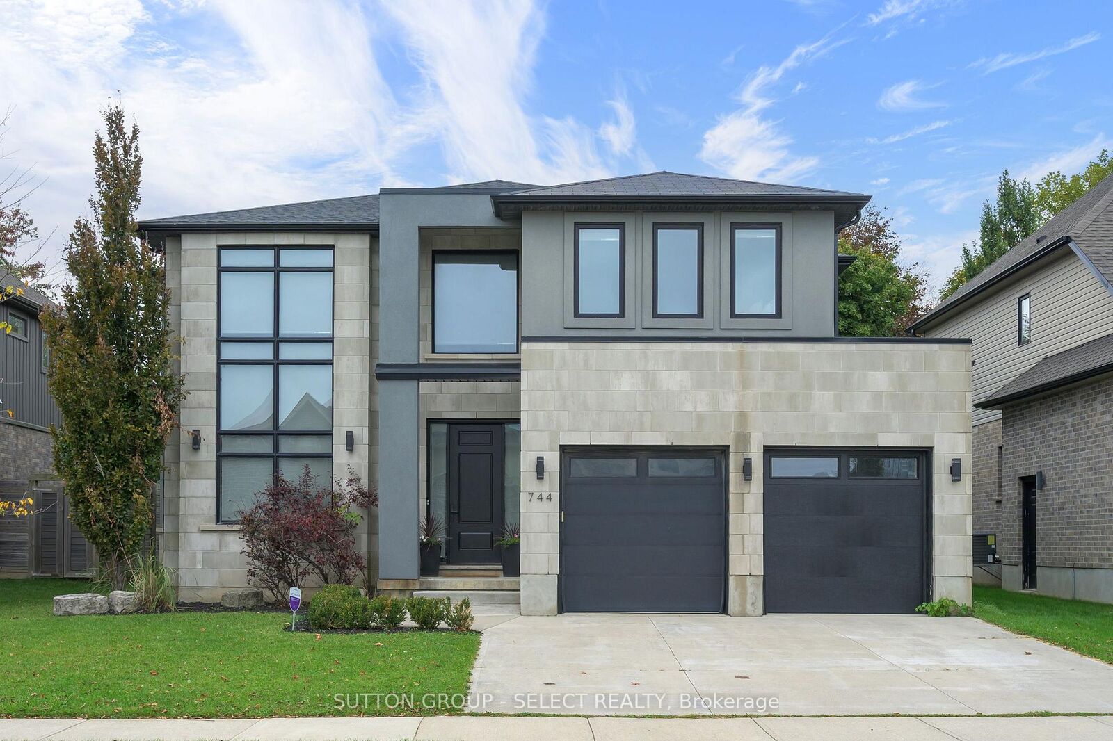 Property Photo:  744 Hickorystick Key N/A  ON N6G 0M9 