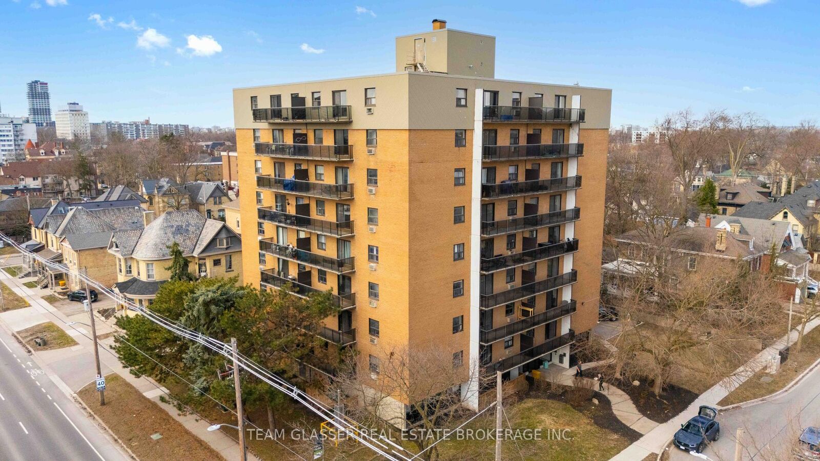 Property Photo:  498 Queens Avenue 205  ON N6B 3K9 