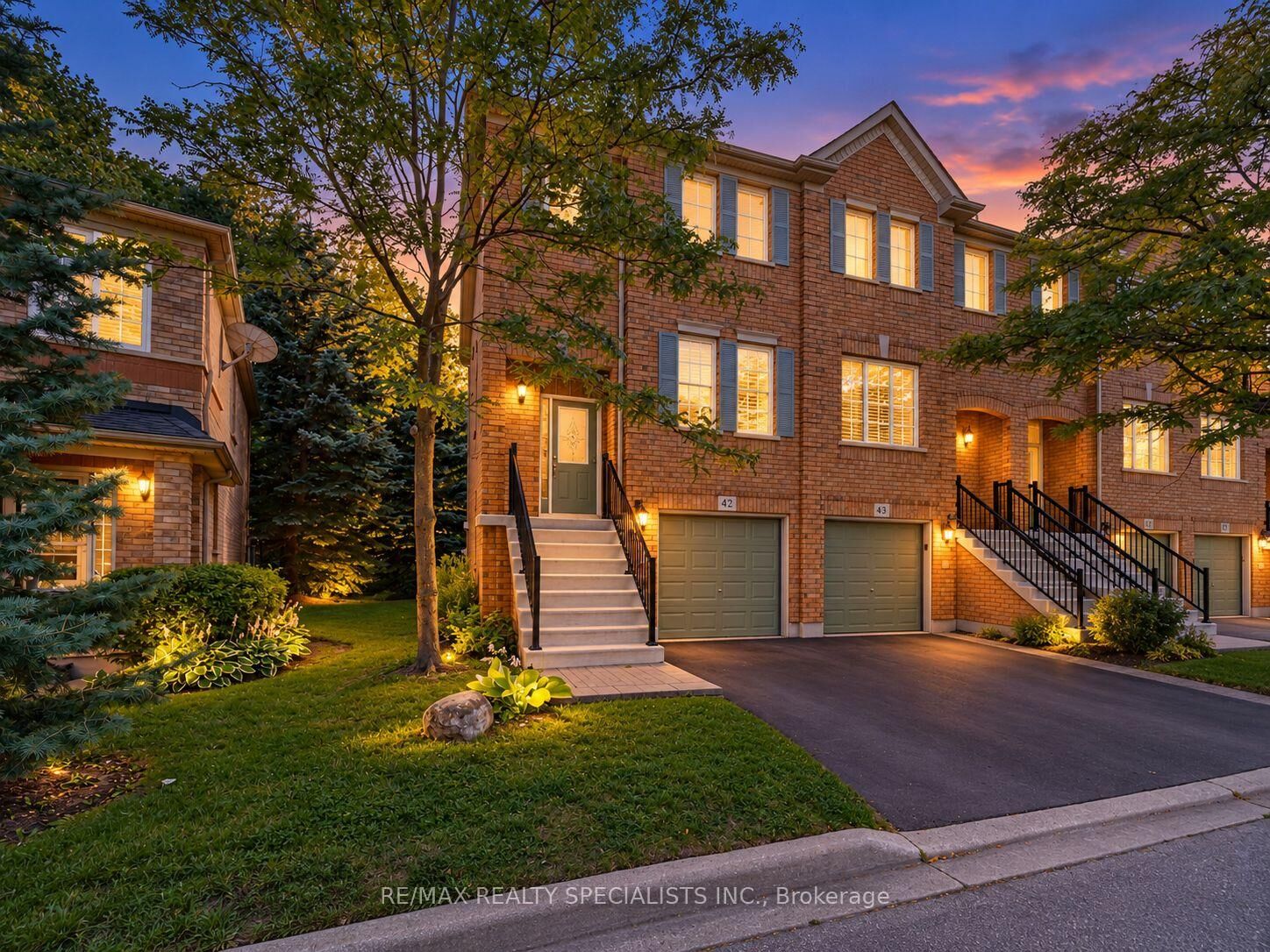 Photo de la propriété:  5530 Glen Erin Drive 42  ON L5M 6E8 