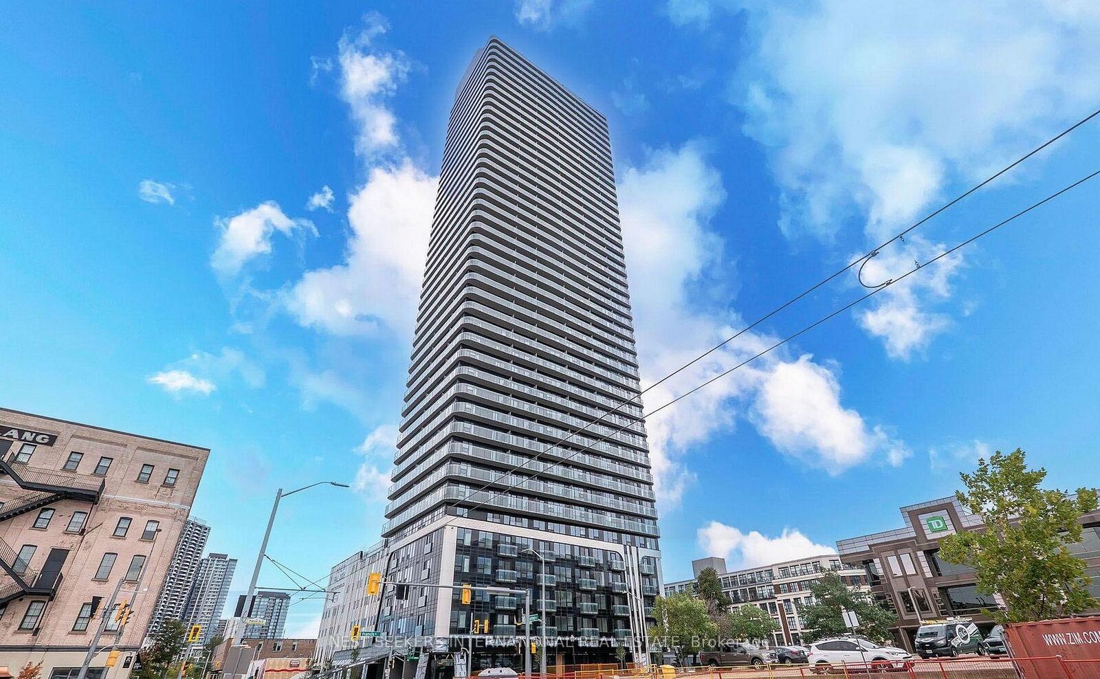 Property Photo:  30 Francis Street 1108  ON N2G 0B5 
