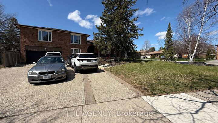 Property Photo:  411 Laurier Avenue  ON L9T 3K7 