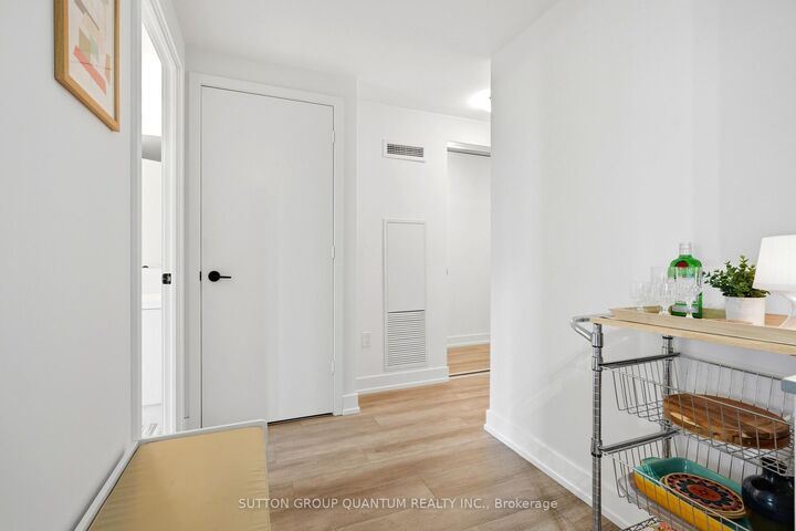 Property Photo:  50 George Butchart Drive 407  ON M3K 1Y2 