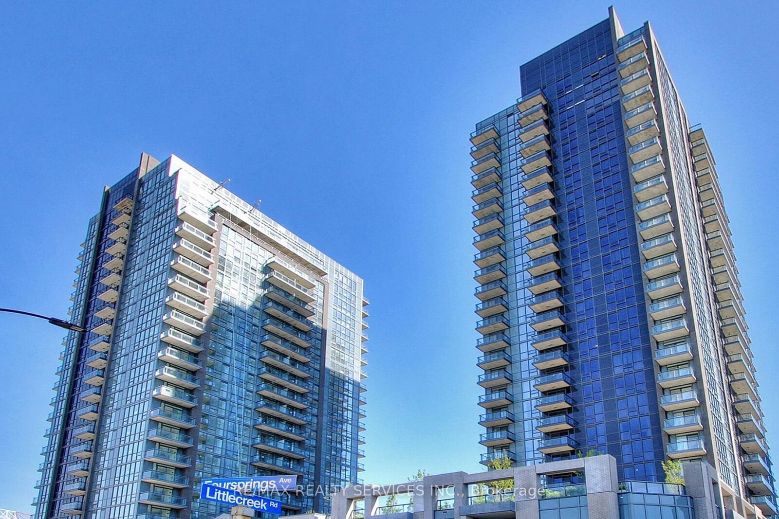 Property Photo:  5033 Four Springs Avenue 1513  ON L5R 0G6 