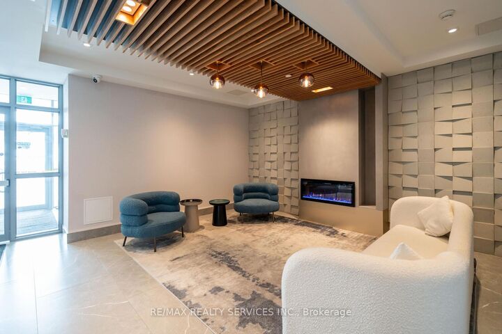 Property Photo:  56 Lakeside Terrace 108  ON L4M 7B9 