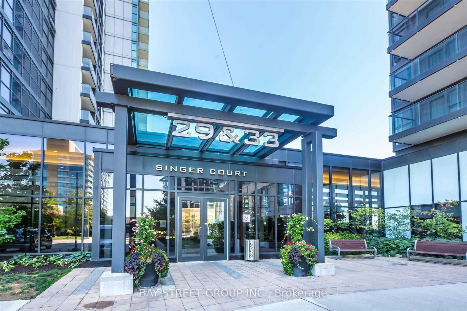 Property Photo:  33 Singer Court 701  ON M2K 0B4 