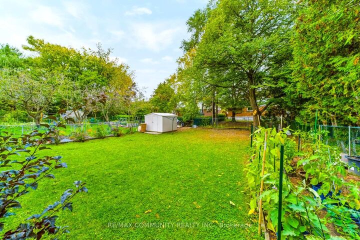 Property Photo: 238 Orton Park Road B2 ON M1G 3H4
