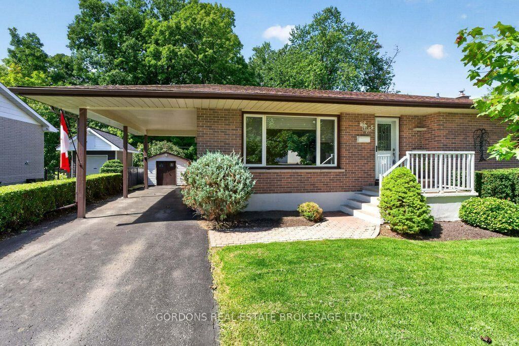 Property Photo:  755 Downing Street  ON K7M 5N1 