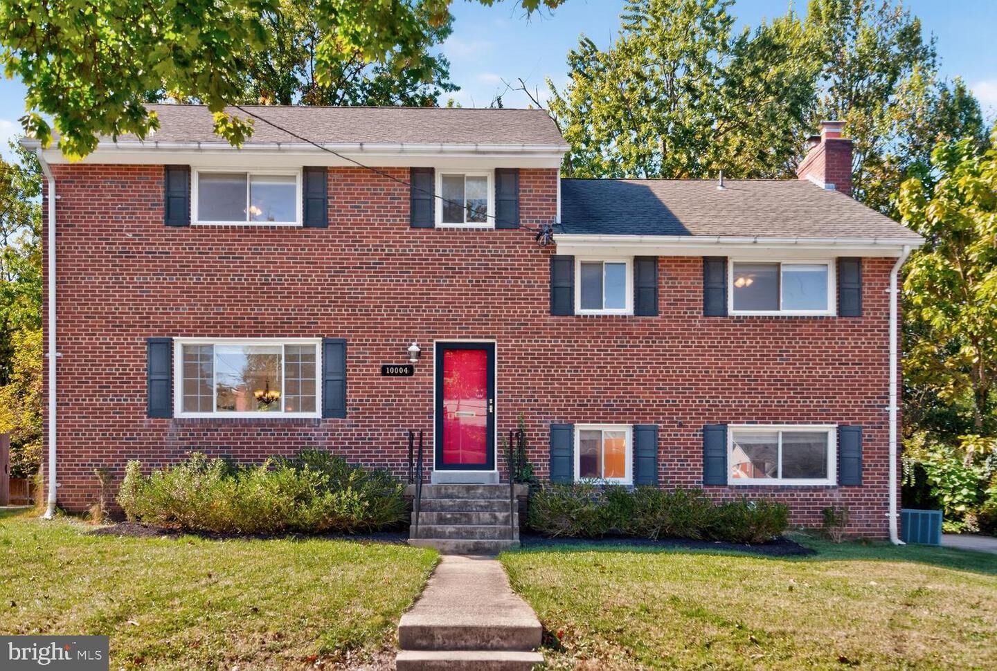 Property Photo:  10004 Belhaven Road  MD 20817 
