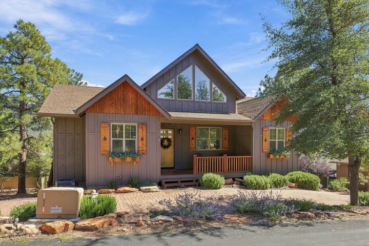 Property Photo:  6100 W Skyview Circle  AZ 85544 