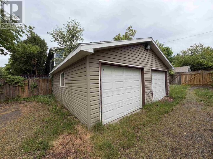 Property Photo:  328 McNabb St  ON P6B 2B4 