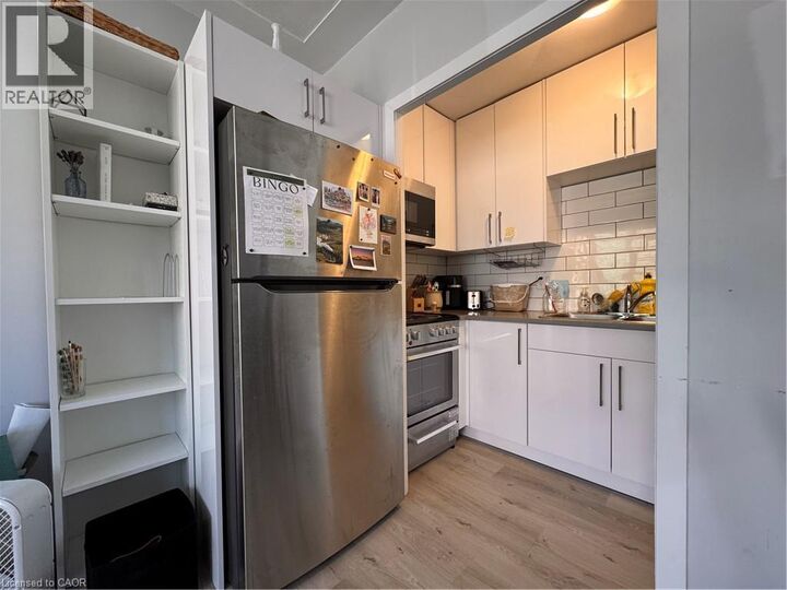 Property Photo:  521 Park Street 1  ON N2G 1N8 
