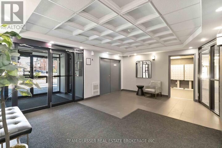 Property Photo:  396 Queens Avenue 509  ON N6B 1X8 