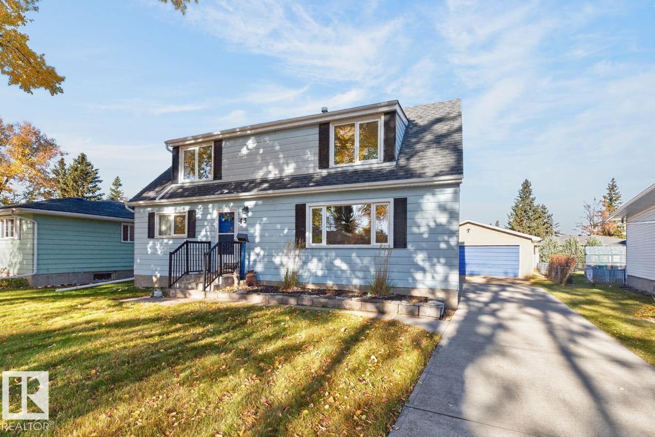 Property Photo:  43 Moreland Crescent  AB T8A 0P8 