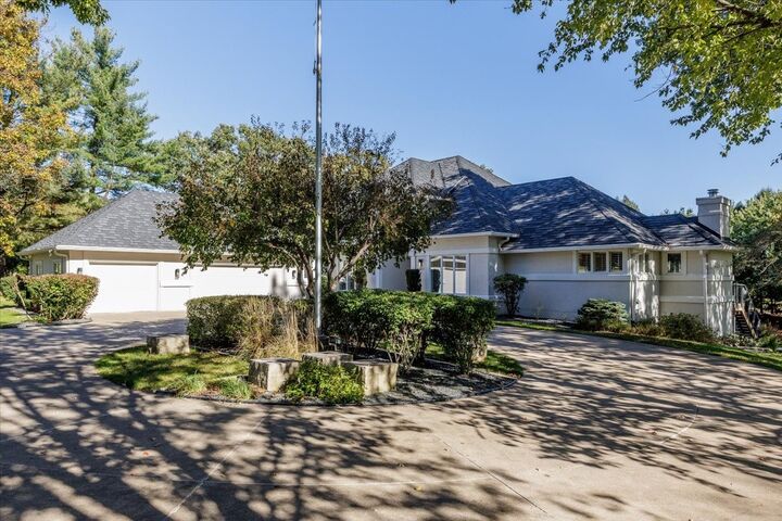 Property Photo:  600 Grand Oaks Drive  IA 50265 