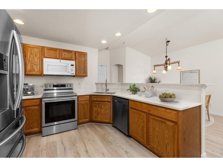 Property Photo:  1703 Whitehall Dr 5-H  CO 80504 