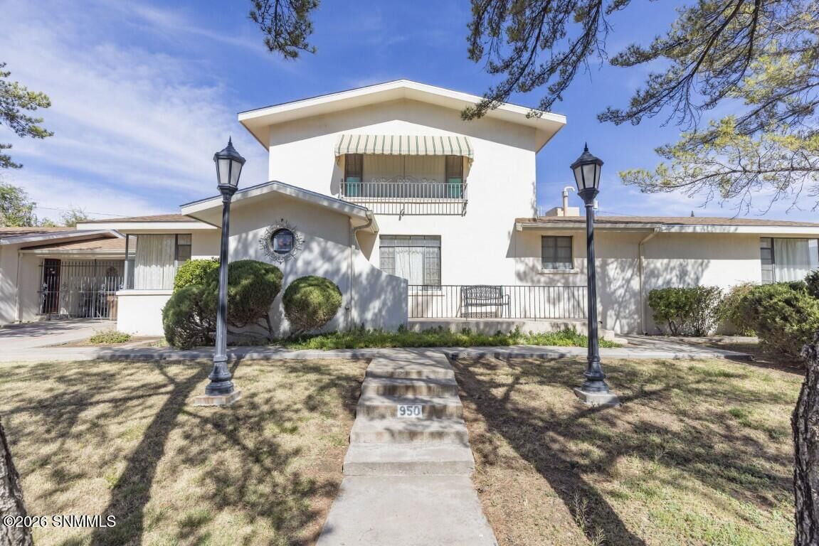 Property Photo:  950 Hess Terrace  NM 88005 