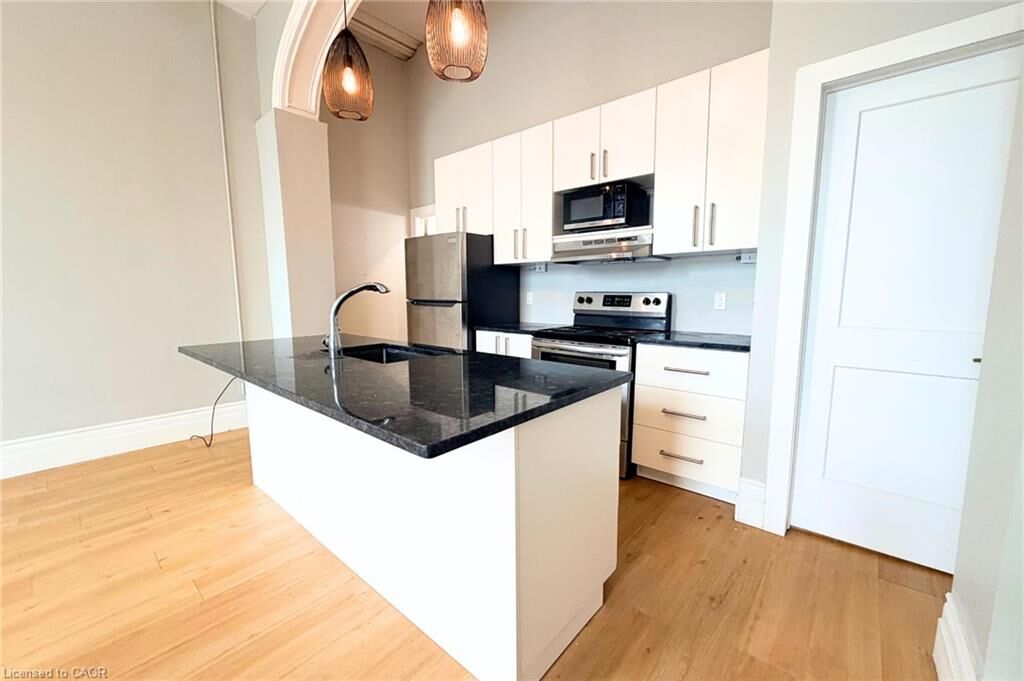 Property Photo: 115 Park Street S ON L8P 3E6