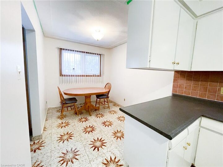 Property Photo:  50 Limeridge Road W Upper  ON L9C 2V1 