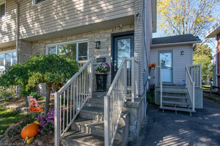 Property Photo:  169 Schweitzer Street  ON N2K 1C3 