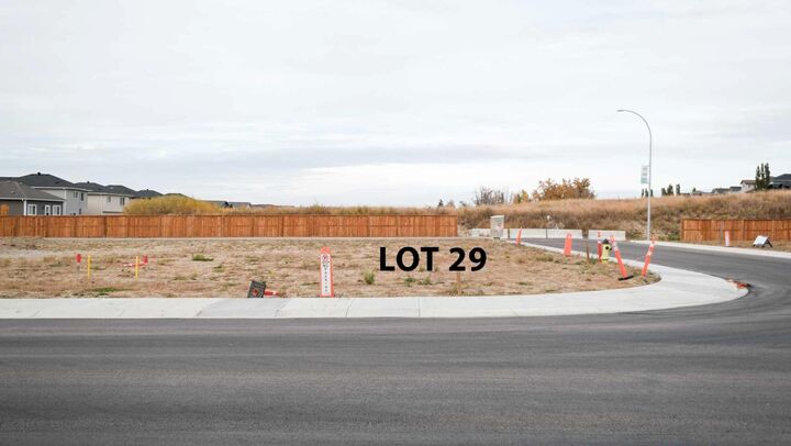 Property Photo:  4 Lakewood Way  AB T1P 2J5 