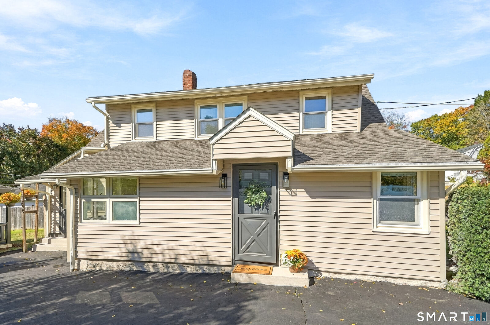 Property Photo: 90 Grove Avenue CT 06418