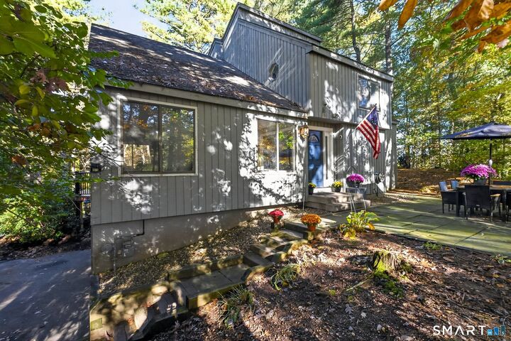Property Photo:  6 Fawnbrook Lane  CT 06070 