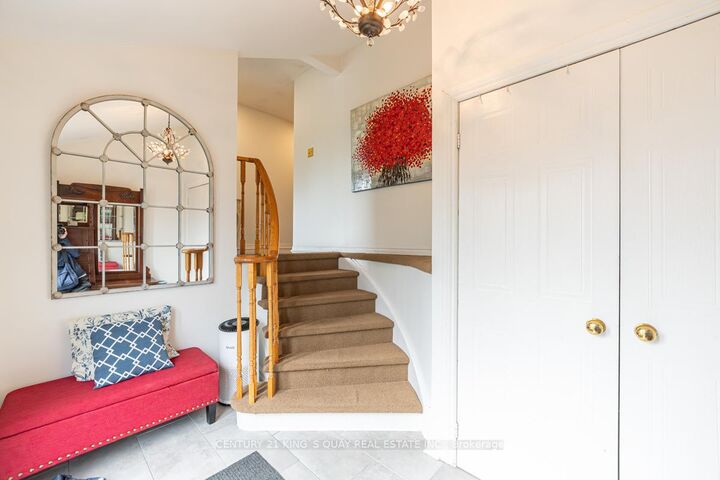Photo de la propriété: 40 Stonehill Boulevard ON L9N 1E3