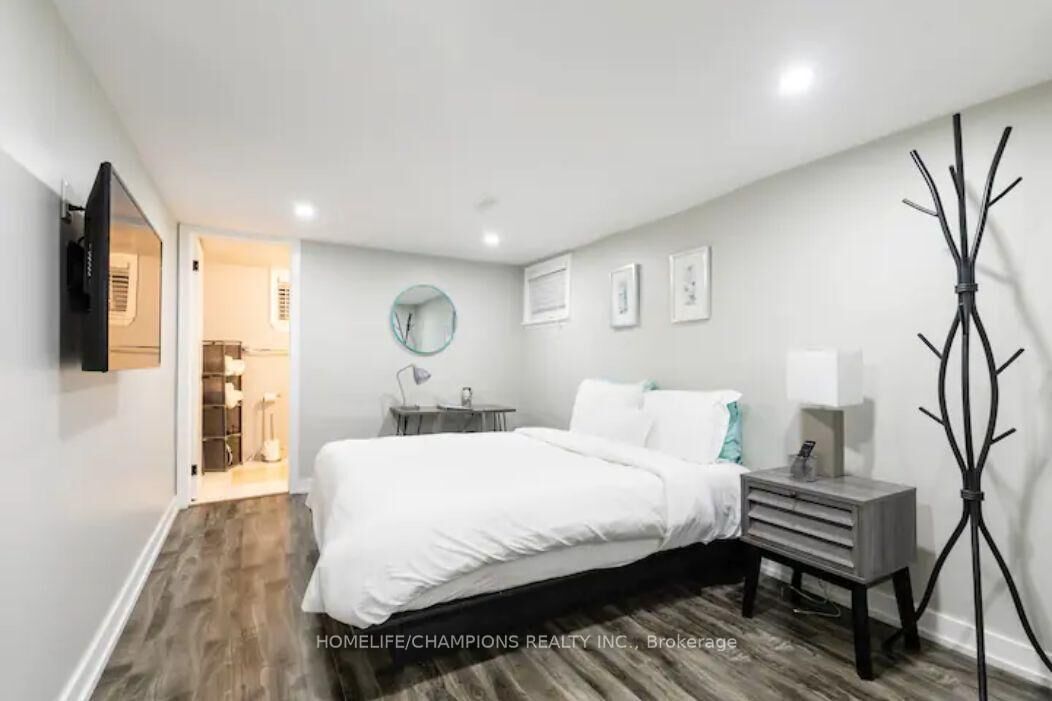 Property Photo:  112 Springhurst Avenue Bsmt  ON M6K 1C1 