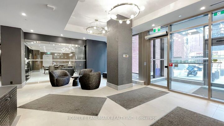 Property Photo:  8 Widmer Street 2207  ON M5V 0W6 