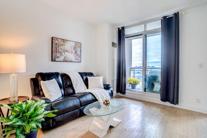 Property Photo:  24 Woodstream Boulevard 714  ON L4L 8C4 