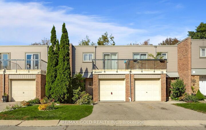 Property Photo: 2315 Bromsgrove Road 17 ON L5J 4A6