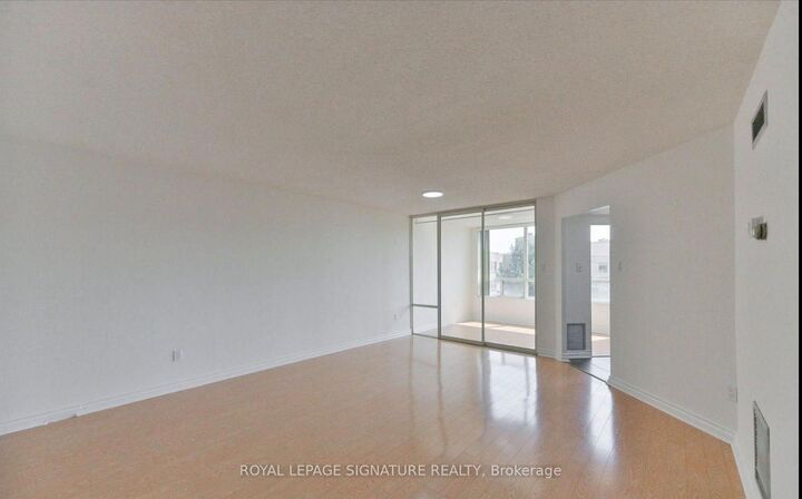Property Photo:  1210 Don Mills Road W 625  ON M3B 3N9 