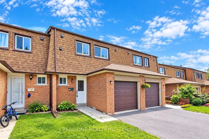 Property Photo:  151 L'Amoreaux Drive 75  ON M1W 2J9 