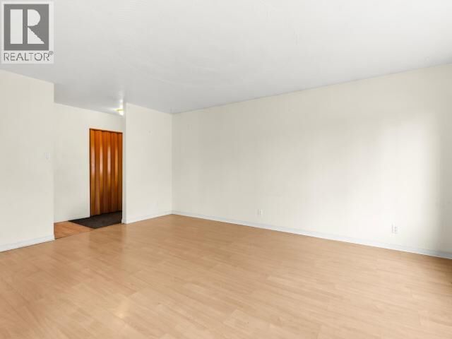 Property Photo: 25 McQuesten Road YT Y1A 3R9