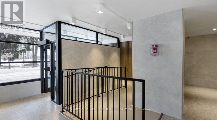 Property Photo:  3875 Sheppard Avenue East 405  ON M1T 3L6 