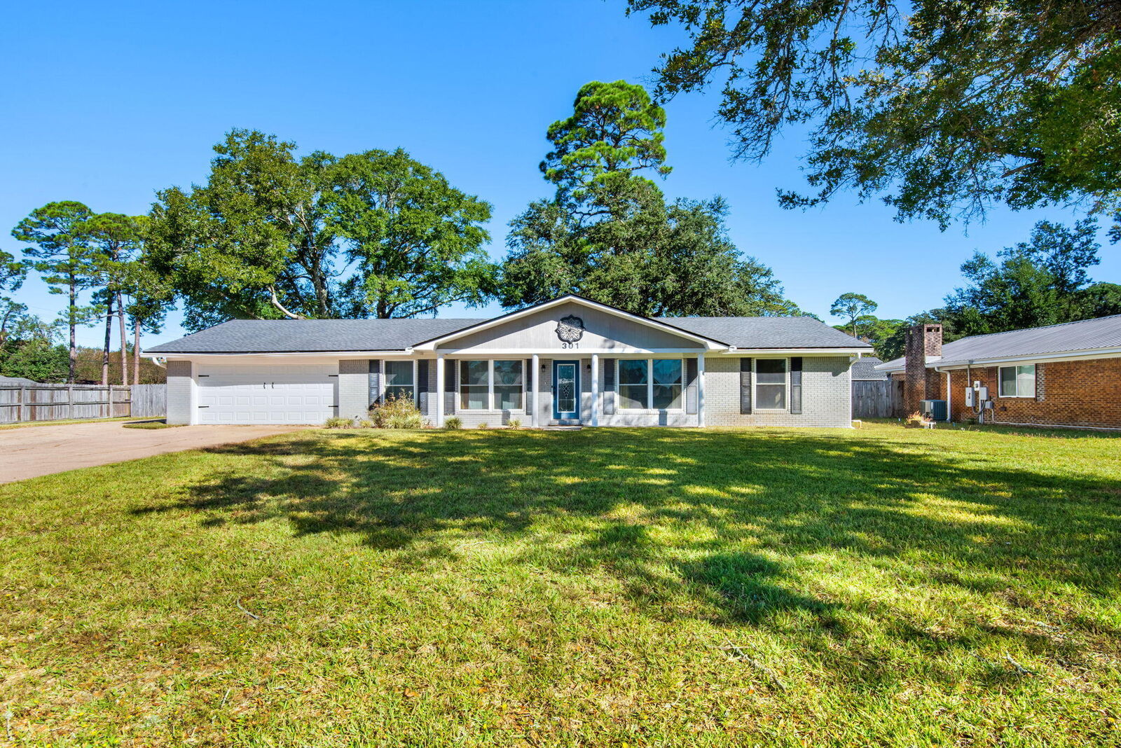 Property Photo:  301 17th Street  FL 32578 