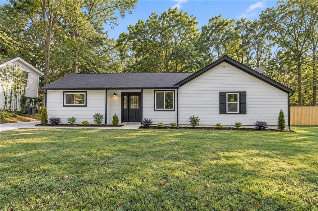 Property Photo:  373 Hemlock Drive  GA 30046 