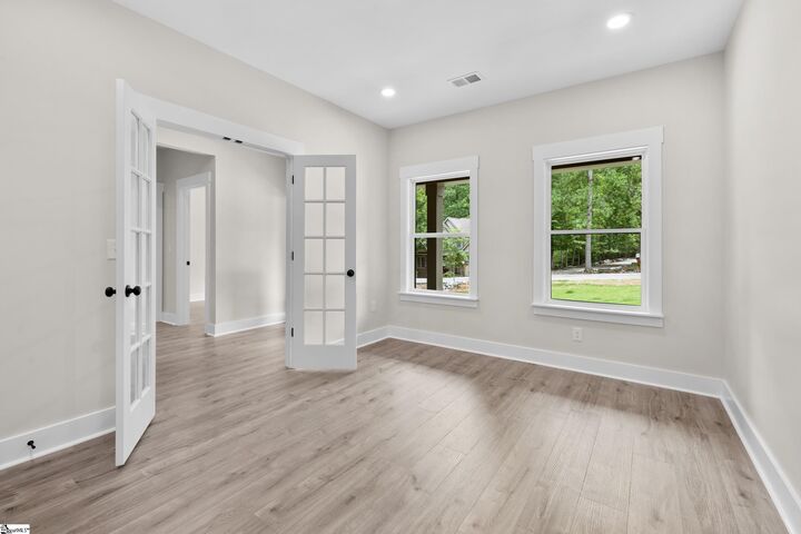 Property Photo:  1 Beach Court  SC 29676 