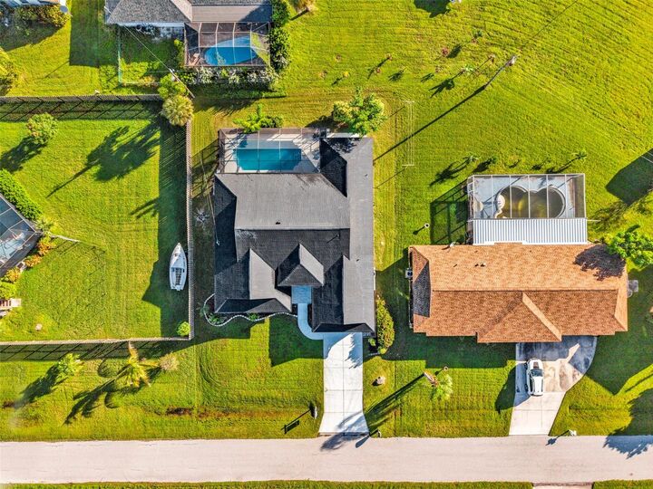 Property Photo:  4148 Driver Lane  FL 33981 