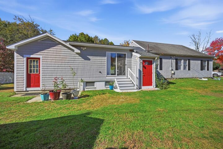 Property Photo:  11 Davis Park  NH 03865 