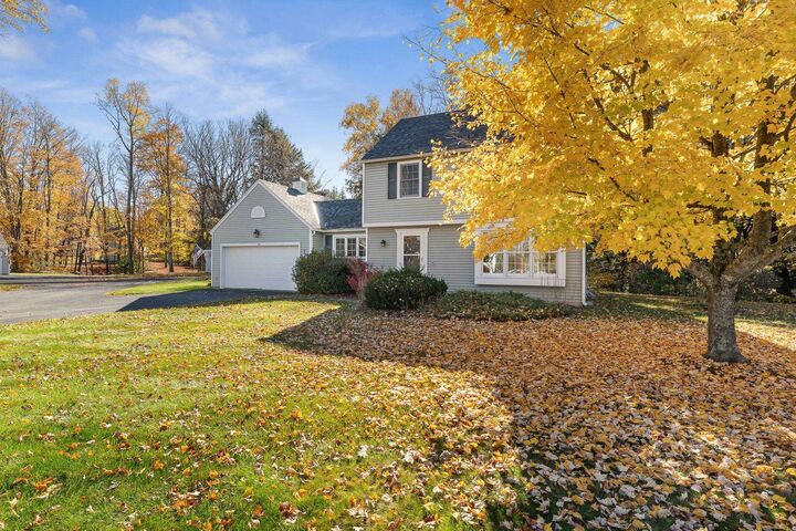 Property Photo:  62 Wildersburg Common  VT 05641 