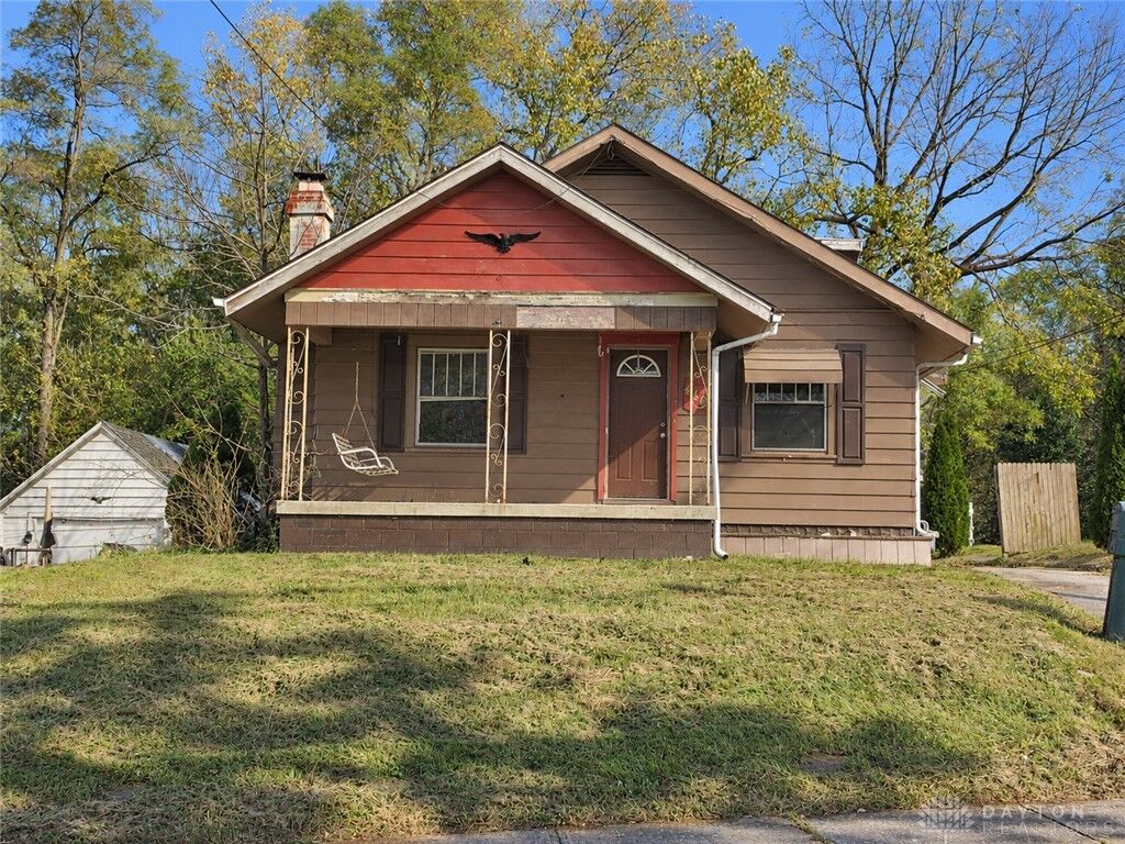 Property Photo: 418 Bellevue Avenue OH 45503