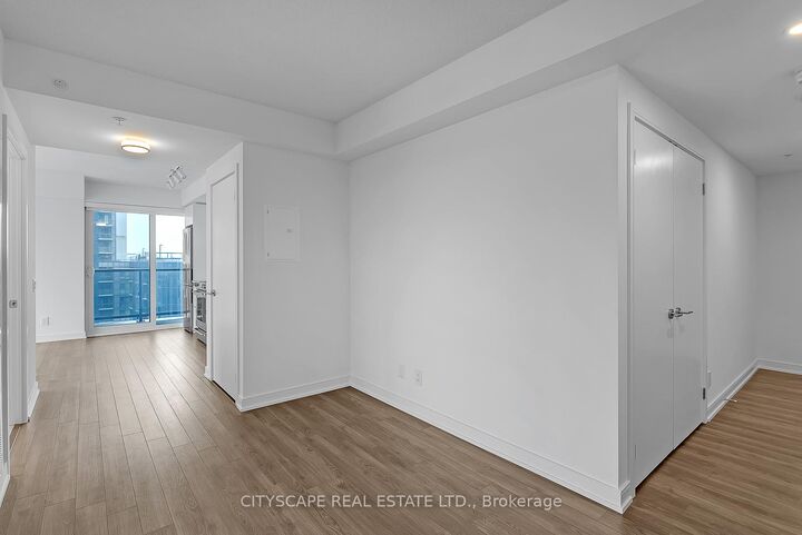 Property Photo:  30 Samuel Wood Way 910  ON M9B 1B1 